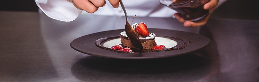 The Art of Dessert Presentation: A Key Skill for Aspiring Pastry Chefs